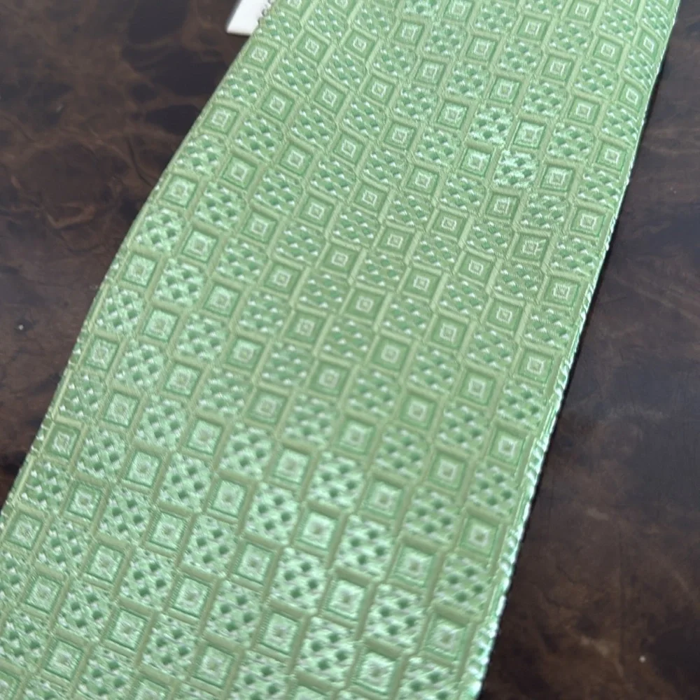 New! Perry Ellis Green Textured Necktie